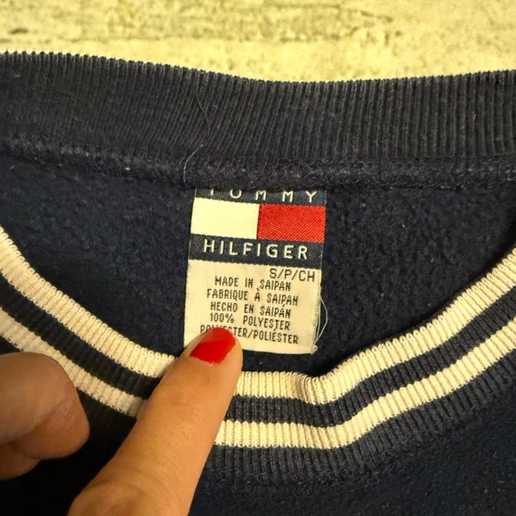 Vintage 90’s Tommy Hilfiger fleece blue sweatshirt. S - Picture 4 of 9